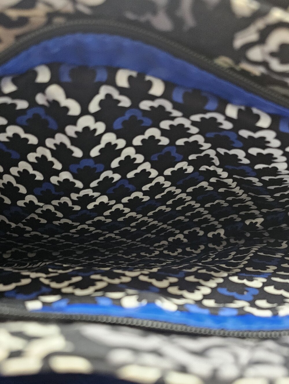 Vera Bradley Canterbury Cobalt Large Organizational Tote EUC Laptop Travel Bag - Picture 8 of 10